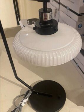 ISO HEARTH & HAND Black Metal Table Lamp with White Ribbed Glass Shade